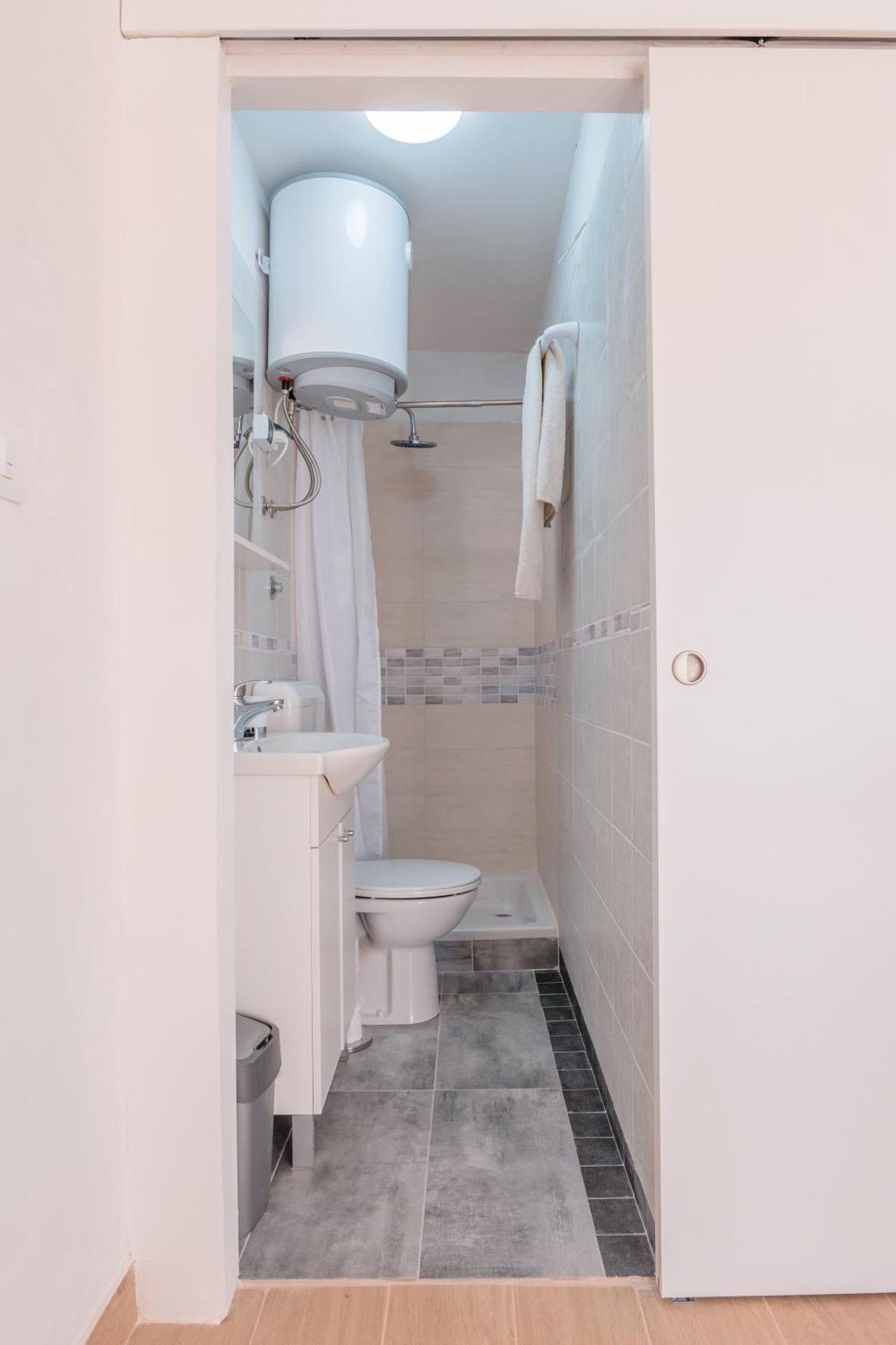 Apartments Ema 希贝尼克 外观 照片